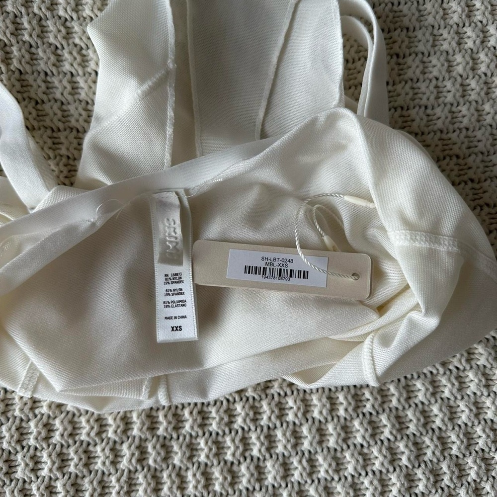 SKIMS Cream Bodysuit - Picture 5 of 7